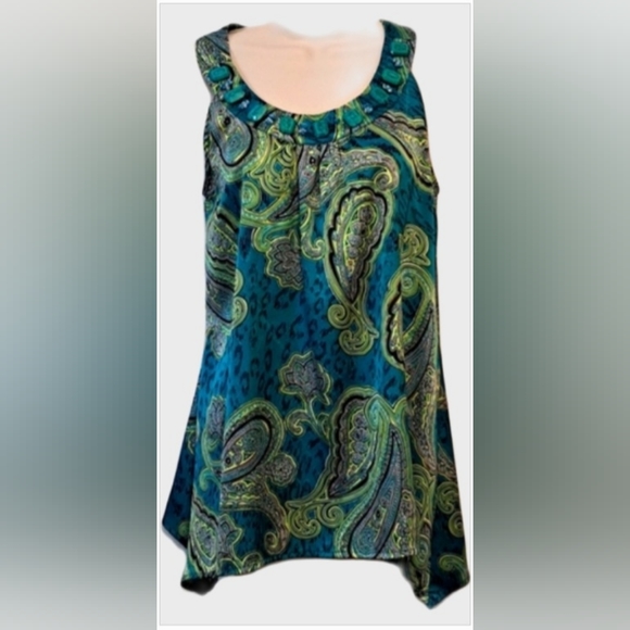 Turquoise Halter Top - Picture 1 of 13